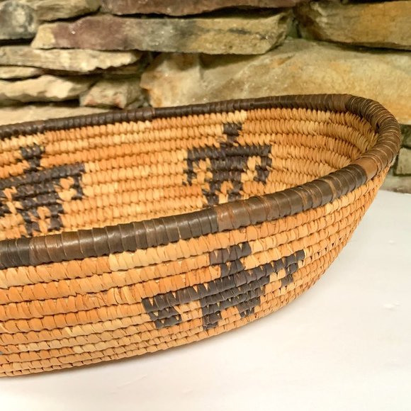 VTG Coiled Seagrass Basket Oval Man Design Boho Decor Wall Art Tan Brown Storage - Picture 2 of 8